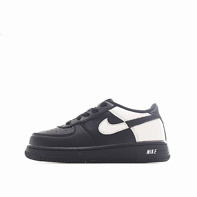 Nike Force 1 Low空军一号低帮儿童板鞋 Air Force 1于1982年推出，由Nike公 司的传奇设计师Bruce Kilgore设计，他摒弃