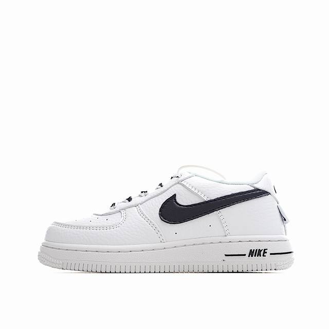 Nike Force 1 Low空军一号低帮儿童板鞋 Air Force 1于1982年推出，由Nike公 司的传奇设计师Bruce Kilgore设计，他摒弃