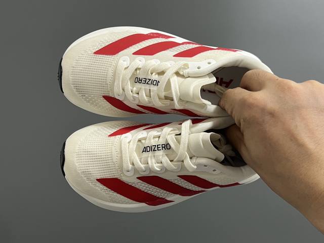 A家新款Sl网面鞋带儿童运动鞋 Size：26-37码 经典Sl老爹款式运动鞋 网面透气又舒适 超软弹大底，脚感不言而喻 搭配亲子超赞