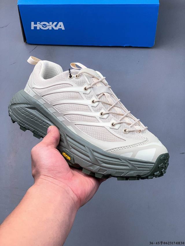 Hoka One Mafate Three 2 户外潮流低帮休闲运动鞋 全新 Mafate Three 2 采用 Mafate Speed 2 缓冲性良好的底部