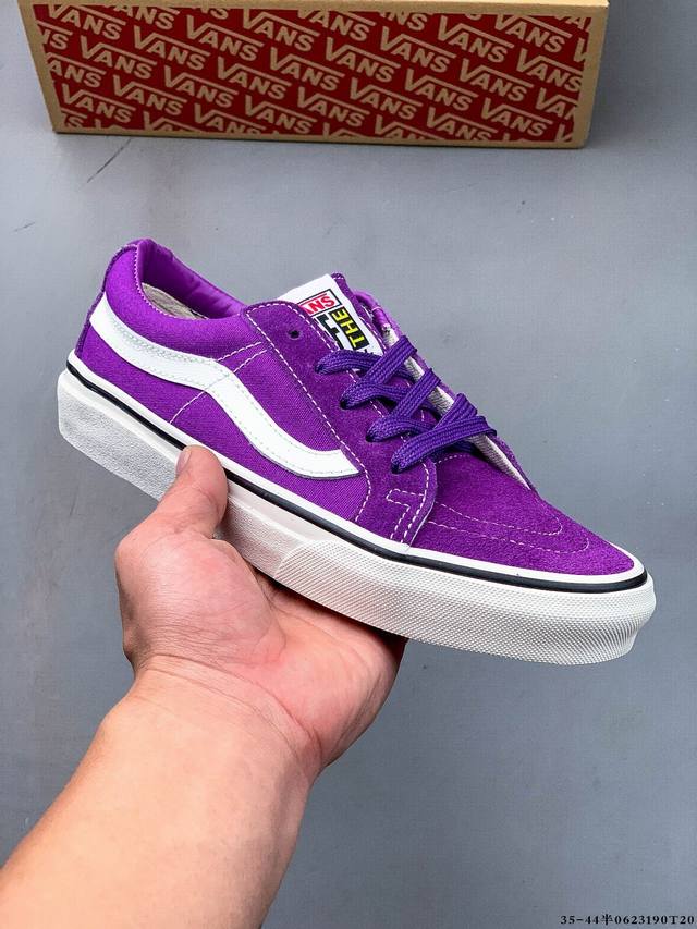万斯 Vans Sk8-Low 复古低帮百搭休闲滑板鞋 Sk8-Low 作为 Sk8-Hi 的衍生鞋型，在保留鞋头、鞋带眼片、侧边条纹等各处细节的基础上，将 S