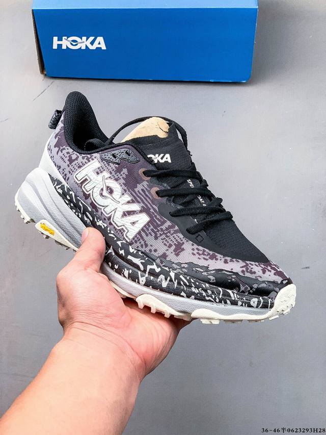 Hoka One One Speedgoat 6 户外越野跑步鞋 飞速羚羊 6 系列 新一代工程网纱鞋面 在确保鞋面稳定性的同时减少了固定胶条的使用 鞋面更轻盈
