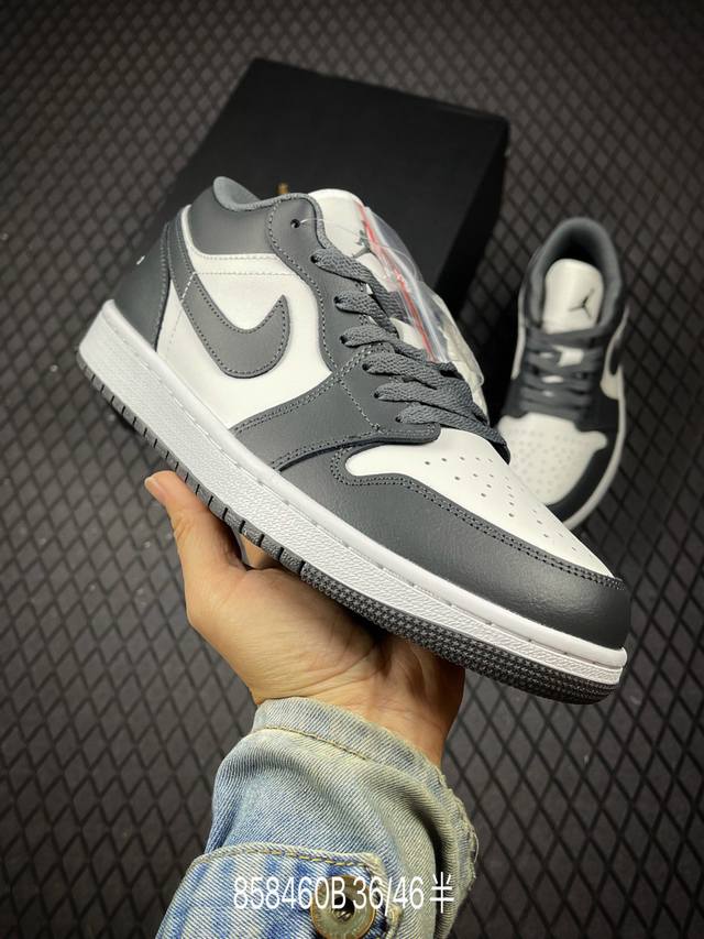 B 公司级Nike Air Jordan 1 Low Aj1乔1低帮休闲板鞋 同步官方配色 头层皮打造 正确满胶鞋垫 四线拉帮 原厂织唛标 鞋舌高弹海绵填充 官