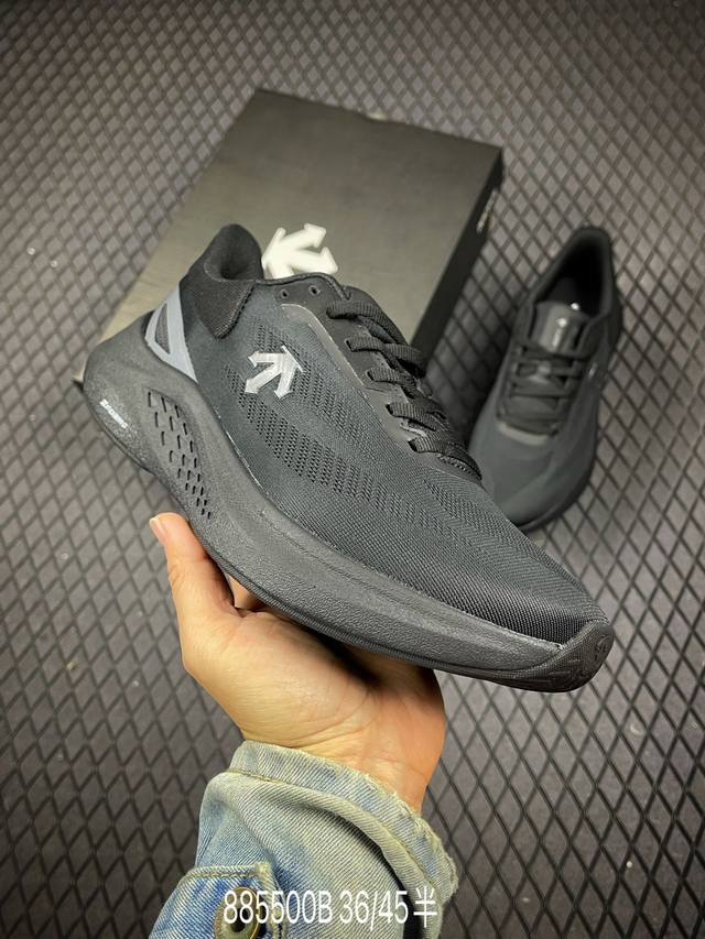 B 公司级迪桑特Descente Run Step 舒适百搭减震耐磨轻便 低帮 休闲训练长跑城市通勤跑步鞋 货号:Sq113Rrn14 尺码:36 36.5 3