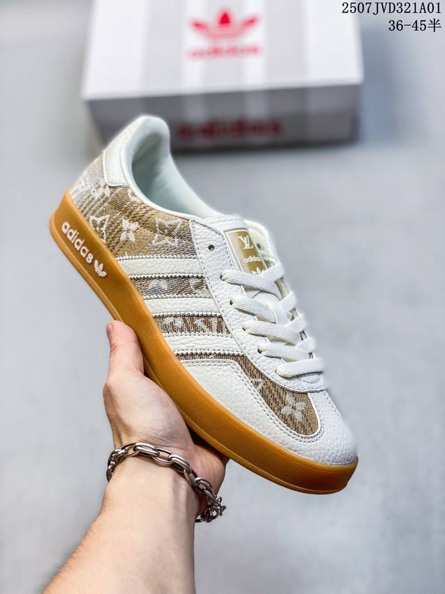 Adidas 德训鞋 “Lv联名-蓝灰牛仔”高端定制 大厂纯原品质出货 超高清洁度 细节完美 舒适百搭 低帮休闲板鞋 男女同款 货号：Sc9207-732 码数