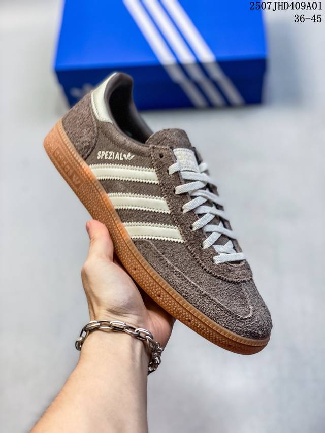 Adidas Handball Spezial 三叶草手球特别版圣帕特里克节联名款 全鞋采用Yezzy500一样的皮料 进口长绒皮，特殊工艺技术 原盒包装 牛筋