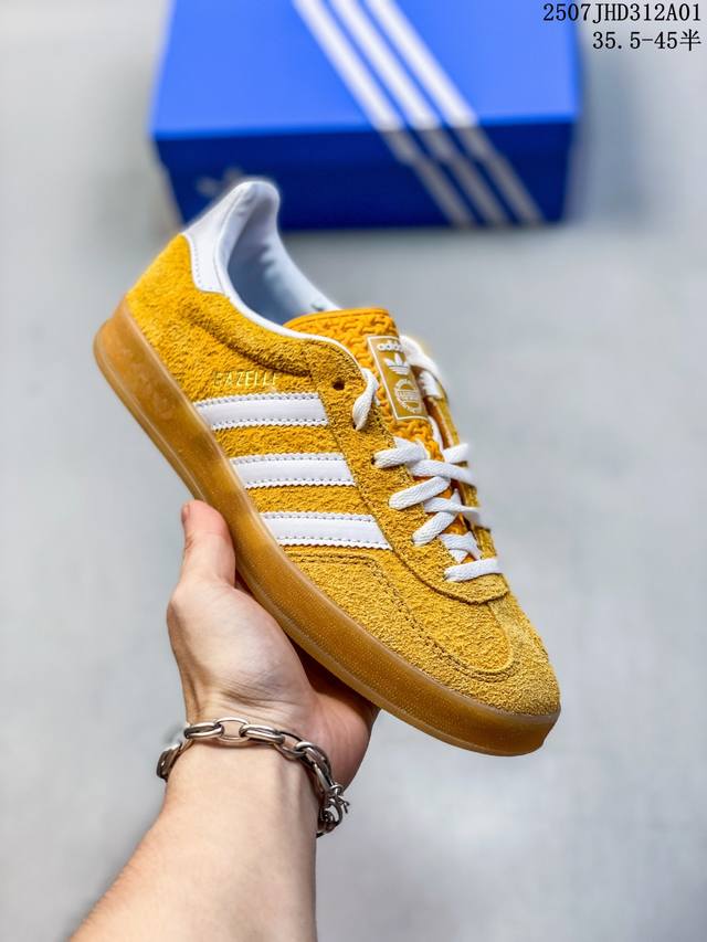 阿迪达斯 德训鞋 Adidas Originals Samba Og Shoes 经典运动鞋小白鞋 T头鞋 男女鞋 彰显休闲摩登风情的时尚经典鞋。它诞生于50年