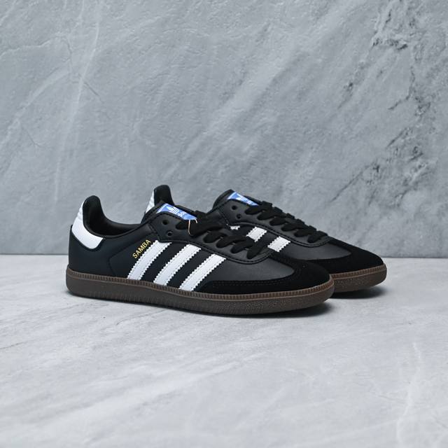 神版特价 Adidas Originals Samba Og 防滑 耐磨 低帮 板鞋 男女同款 简约大方的造型设计，给人以随性休闲的时尚格调，穿着舒适轻便，运动
