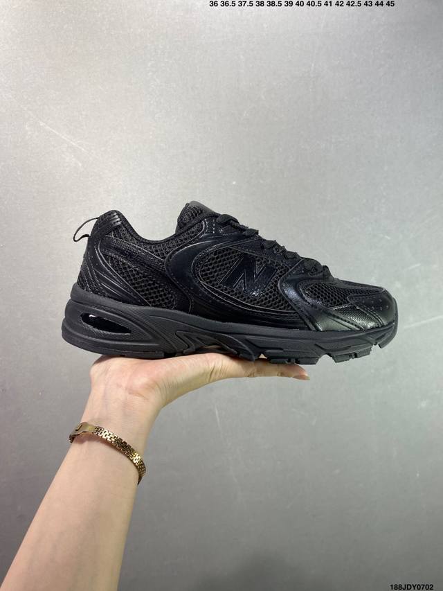 新百伦 Nb530 New Balance 530 复跑古鞋Nb530这鞋双确实是Nb家经复典古款式之一，以全科新技诠释，成打功造530鞋款。鞋面保在持530基
