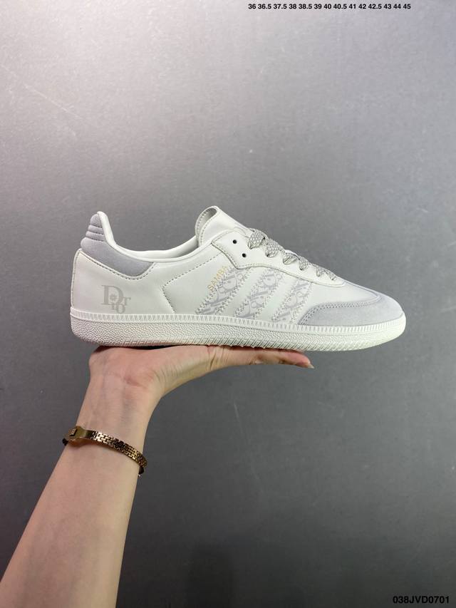 公司级 Ad Original Samba Og 复古经典轻便板鞋 口碑大厂出品 正确烫金高频细节 原装纳米超迁皮料 独家私模橡胶大底 原盒原配 这款桑巴鞋展示