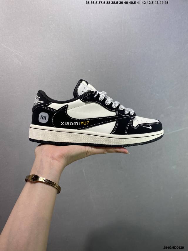 公司级Air Jordan 1 Low Og ”高端定制“ 大厂纯原工艺 原楦原纸板 原厂头层皮料 铸造最完美鞋型 一眼区别任何市售土肥圆版本 中底 背胶 皮料