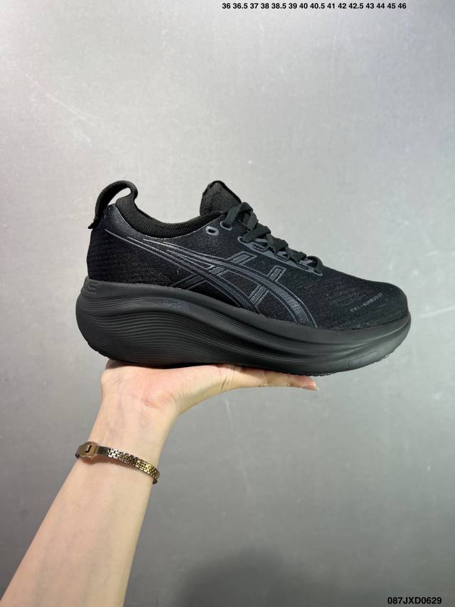 公司级Asics 亚瑟士Gel-Nimbus 27稳定跑鞋鞋面采用双层提花网面设计，提高包裹性和透气性，后跟搭载稳定系统科技T-Gel提升整体支撑力和结构感，减