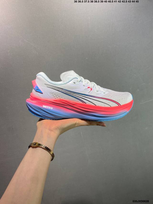 公司级Puma Deviate Nitro 3 轻量跑鞋 公司级Puma Deviate Nitro 3 舒适防滑耐磨 低帮 休闲跑步鞋 男女款黑白色 货号：3