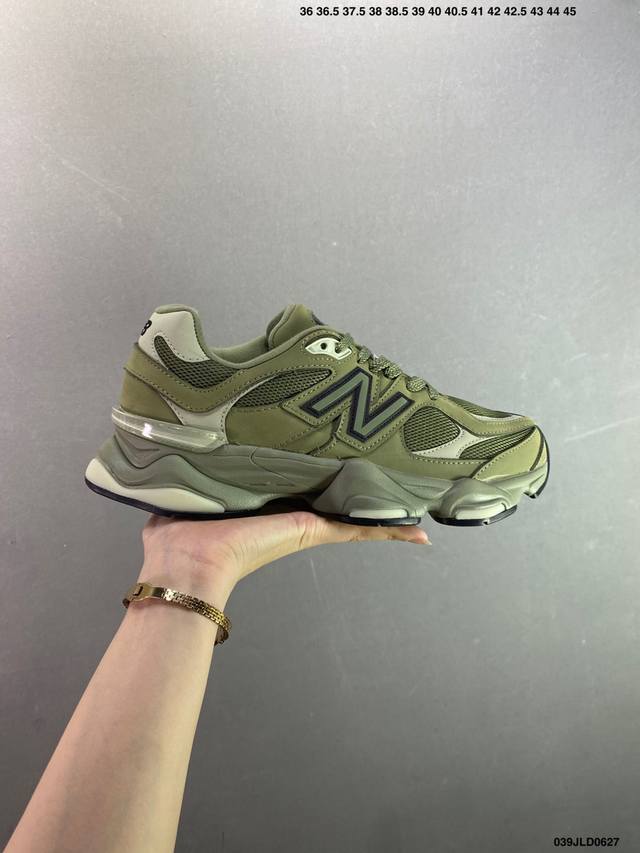 公司级Joe Freshgoods X New Balance Nb9060 联名款 复古休闲运动慢跑鞋 鞋款灵感源自设计师本人对夏日的怀日回忆。鞋面大身由空间