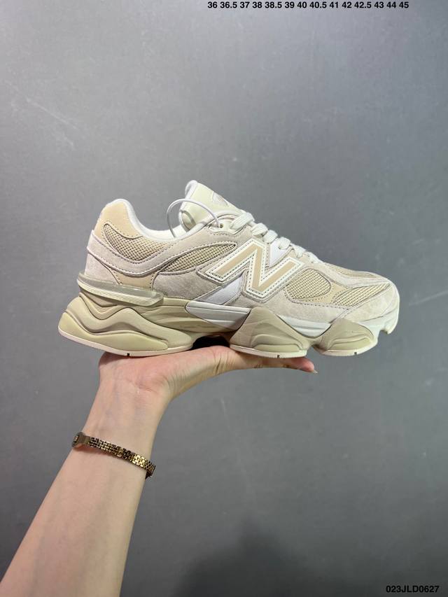公司级Joe Freshgoods X New Balance Nb9060 联名款 复古休闲运动慢跑鞋 鞋款灵感源自设计师本人对夏日的怀日回忆。鞋面大身由空间