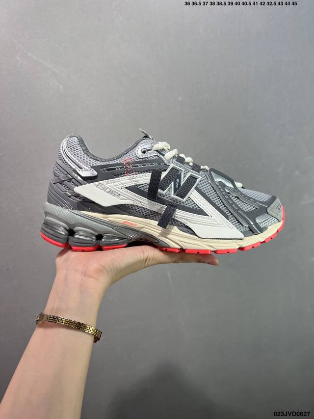 公司级New Balance M1906系列复古单品宝藏老爹鞋款 公司级版本复古元素叠加 质感超级棒 楦版型材料细节做工精细 作为Nb最经典的档案鞋型之一 与