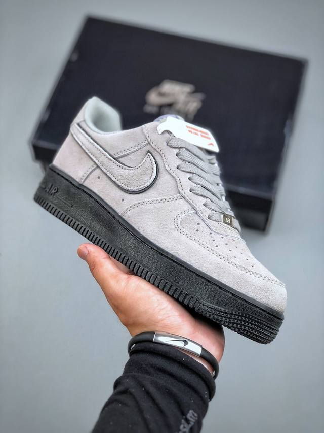 Nike Air Force 1 Low 烟灰 原楦头原纸板 打造纯正空军版型专注外贸渠道 原盒配件 货号：Hq1986 001 尺码：36-45 半