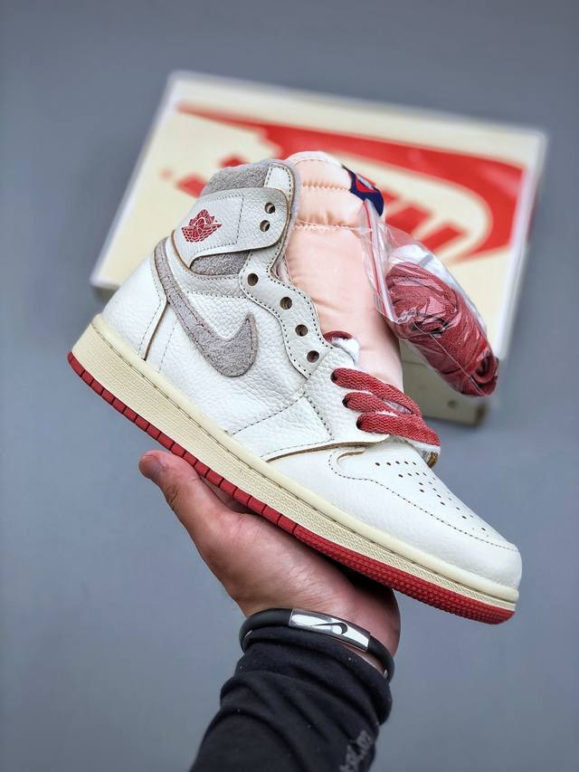 Air Jordan Aj1 High Og Wmns 米橙 外贸特供批次 终端控货优势输出 新配色不断更新开发 市场中端王者 全套原纸板楦头开发 确保原汁原味