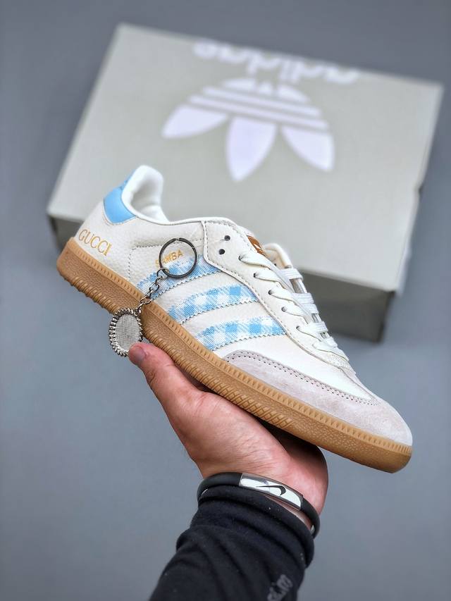 C版 Adidas Samba Og 德训鞋 高端定制桑巴系列 大厂纯原品质出货 超高清洁度 细节完美 舒适百搭 低帮休闲板鞋 货号：Xr0010 尺码：36-