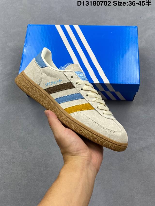 性价比版本Ad Handball Spezial 复古休闲板鞋 #全鞋采用反毛皮制作 牛筋耐磨大底 承载青春情怀的板鞋 经典三条杠装饰鞋侧 品牌辨识度清晰 货号