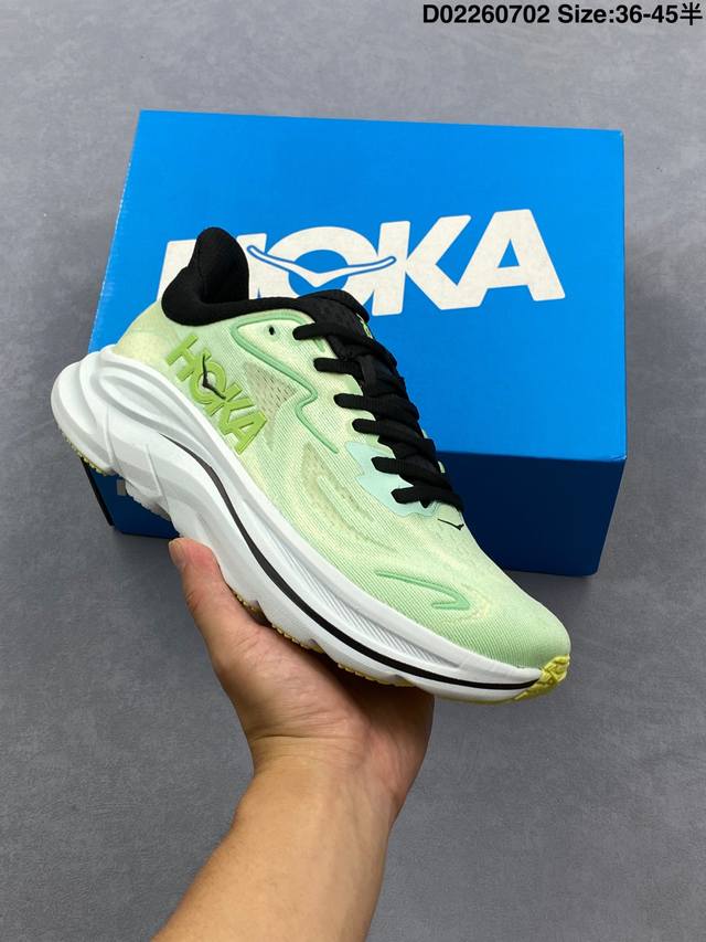 公司级Hoka M Clifton 10 轻量低帮户外越野跑鞋 户外山脉越野轻量运动跑鞋 鞋面用轻的无缝架构 鞋带用了弹性不易松脱的扁宽弹性鞋带 轻薄的Tpu贴
