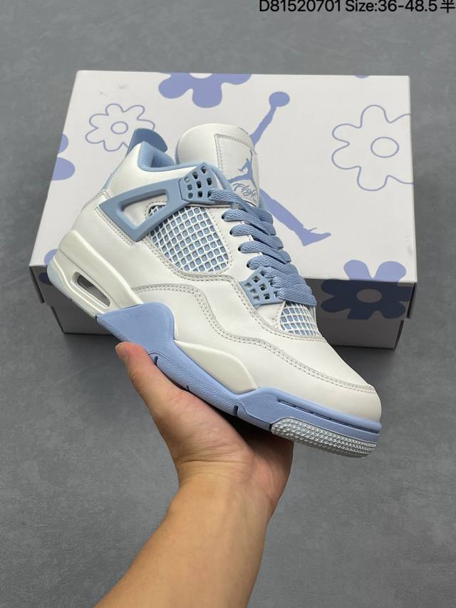 Air Jordan 4 Retro Aluminum 白蓝色 Aj4 乔丹4代 Aj4 乔4 白蓝色 乔丹篮球鞋系列 鞋身整体以白色皮革为主色调，辅以浅蓝色点