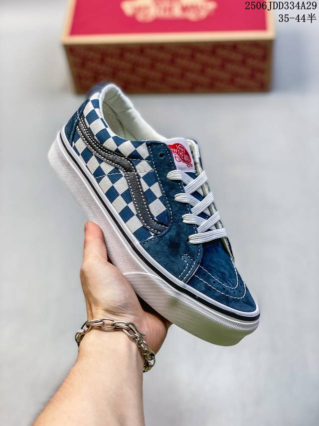 Vans Sk8-Low 经典款灰白棋盘格 Size：35 36 36.5 37 38 38.5 39 40 40.5 41 42 42.5 43 44 工艺：