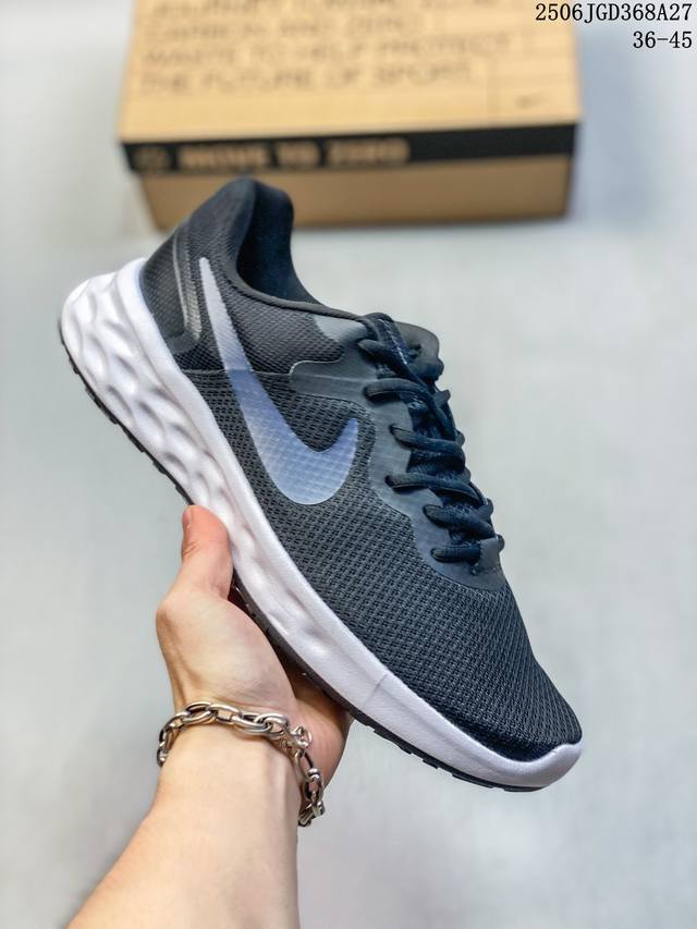 耐克 Nike Free Rn 5.0赤足跑步鞋透气缓震运动鞋 诞生于2004年，其定位为赤足训练，5.0表示该款鞋的缓震级别，数字越大，缓震效果越好越舒适。