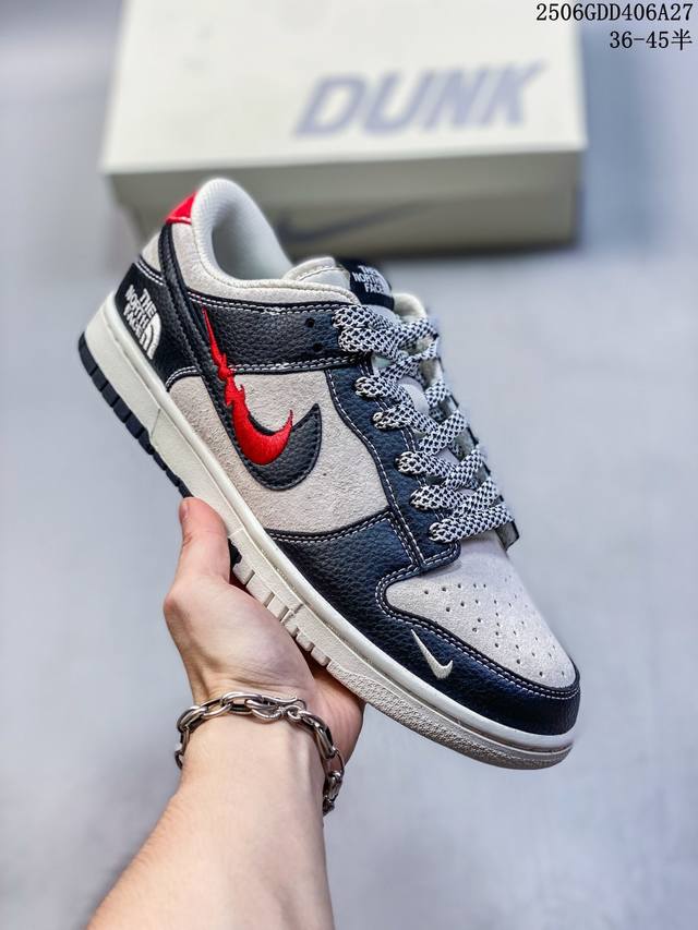 海外爆款限量发售！公司级 Nike Sb Dunk Low“北面联名 刺绣黑红勾” 周年高端定制 低帮休闲板鞋 定制鞋盒 大厂纯原品质出货 超高清洁度 皮料切割