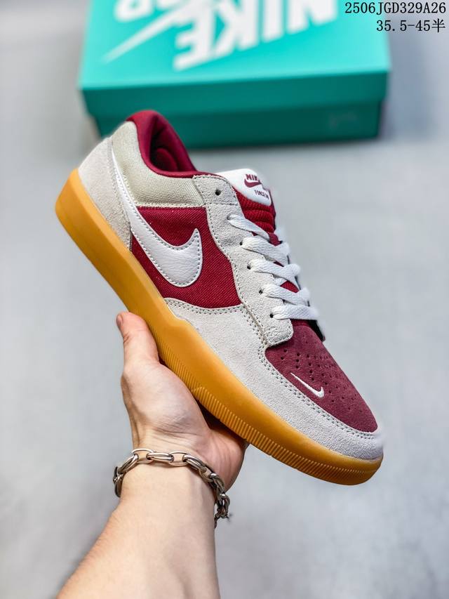 Nike Sb Force 58 Fs全系陆续出货 硫化杯底 原楦版型 独家私模 融入打孔设计 独家独立真半码 35.5起 帆布和麂皮绒面制成 浓浓复古年而不腻