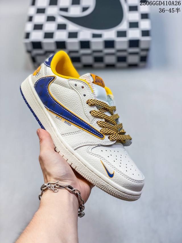 公司级 时尚元素X Jordan Air Jordan Low 倒勾 “白黄蓝勾 洛杉矶湖人队黑曼巴''，合作融合了Travis Scott 独特的潮流风格，个