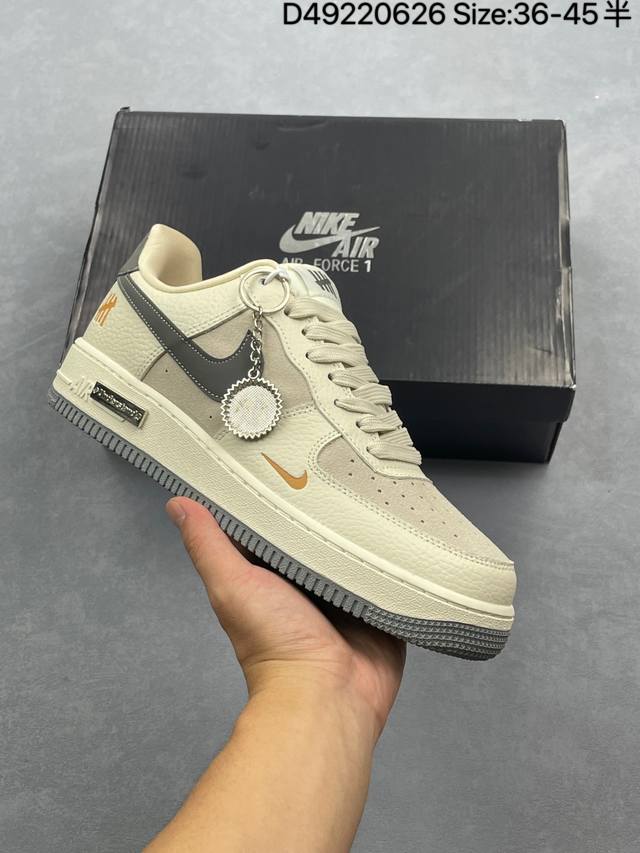 公司级Nike Air Force 7 Lv8 原楦头原纸板 打造纯正低帮空军版型 专注外贸渠道 全掌内置蜂窝气垫 原盒配件 原厂中底钢印、拉帮完美 货号：Df