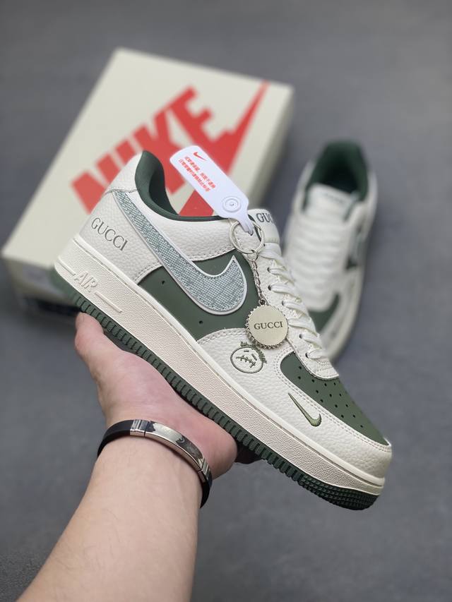 海外限量发售！公司级Nike Air Force 1 '07 Low 空军一号低帮 运动鞋 休闲鞋 折边针车 工艺难度大 原楦头原纸板 原装鞋盒 定制五金配件