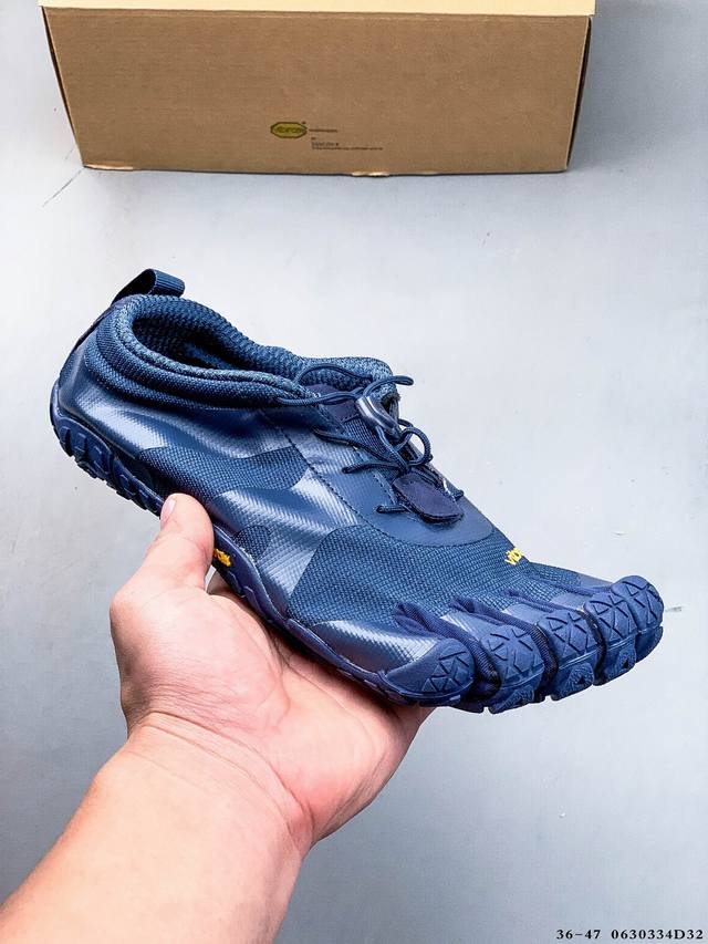 公司级！Suicoke 五指鞋 套脚 防滑 中帮 运动 沙滩鞋 Suicoke是日本一家运动休闲凉鞋品牌 以织带束缚搭配Vibram户外鞋底为主要设计思路 推出
