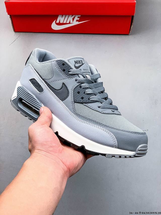 公司级！耐克 Wmns Nike Air Max 90 Oreo 半掌气垫全皮复古运动休闲慢跑鞋 0630289X28