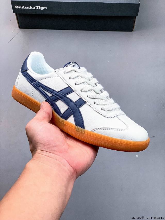 Asics 亚瑟士 Tokuten低帮橡胶鞋底休闲板鞋 070 3X16