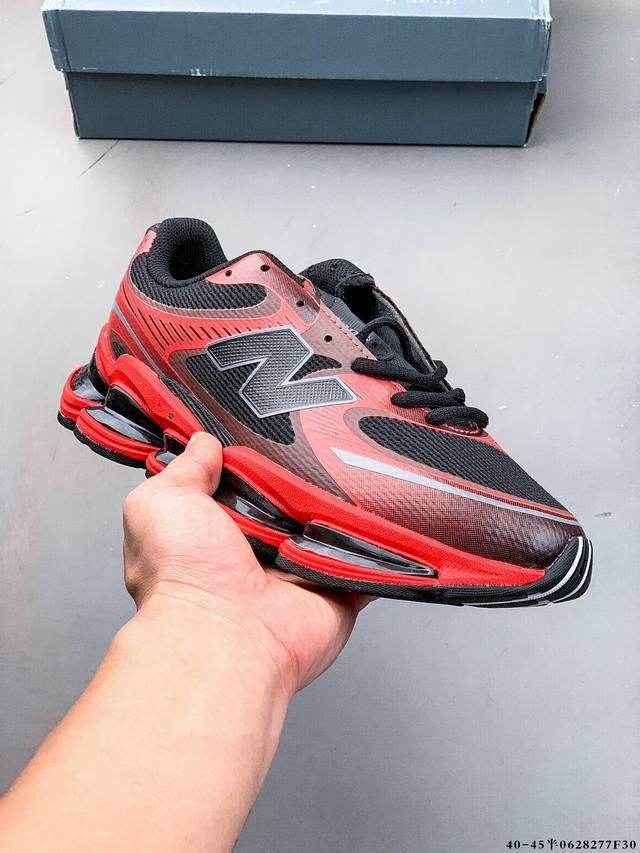 集图 新百伦 New Balance Nb U 0Ea 运动跑步鞋。此复刻经典鞋款，加入当下大热的户外元素，以曾经篮球鞋款型式样加以打造鞋款造型。编织鞋带以及加
