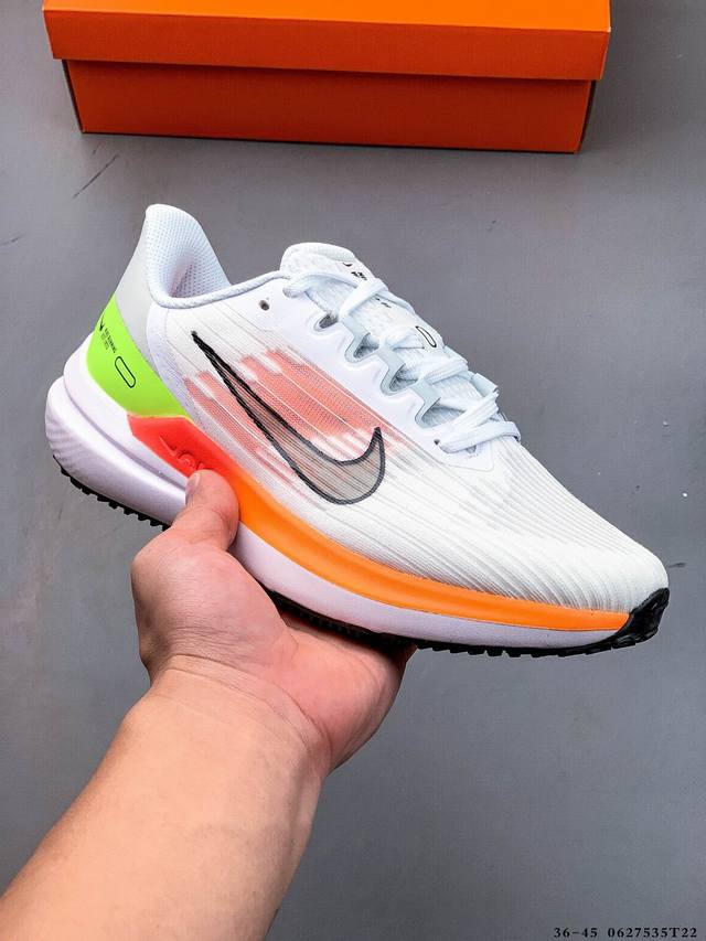 集图 耐克Nike Zoom Winflo 9 登月W9轻质透气休闲运动跑步鞋。升级中底为Cushlon St，材质上更显得轻盈透气，耐磨性提高同时也使运动鞋在