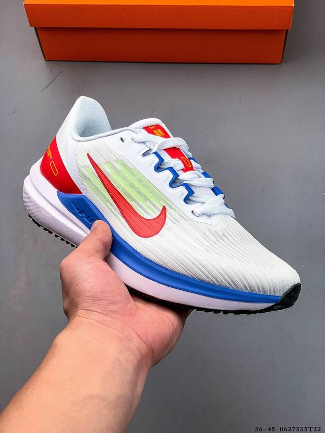 耐克Nike Zoom Winflo 9 登月W9轻质透气休闲运动跑步鞋。升级中底为Cushlon St，材质上更显得轻盈透气，耐磨性提高同时也使运动鞋在穿着的