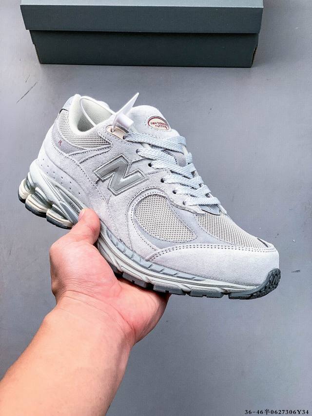 新百伦 New Balance Nb 2 复古运动鞋 Wl 2Ra全球首发专治各种不帅 鞋身轻便 舒适性相当不错 #原厂代工 正单规格生产 头层小牛皮 橡胶大底