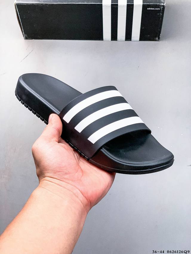 阿迪达斯 Adidas Adilette 夏季经典游泳运动凉拖鞋 0626126Q9
