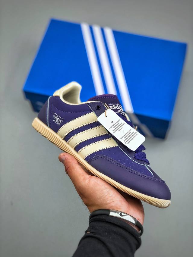 Adidas Originals Japan W 日产系列 货号：Js0252 尺码：35-45 半