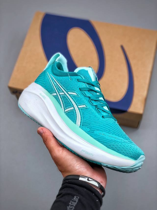 Asics Gel-Nimbus 27 舒适防滑耐磨低帮休闲跑步鞋鞋底采用了轻质发泡材料 并在后跟和前掌处采用了Asics亚瑟士核心科技-Gel缓震胶 赋予鞋款