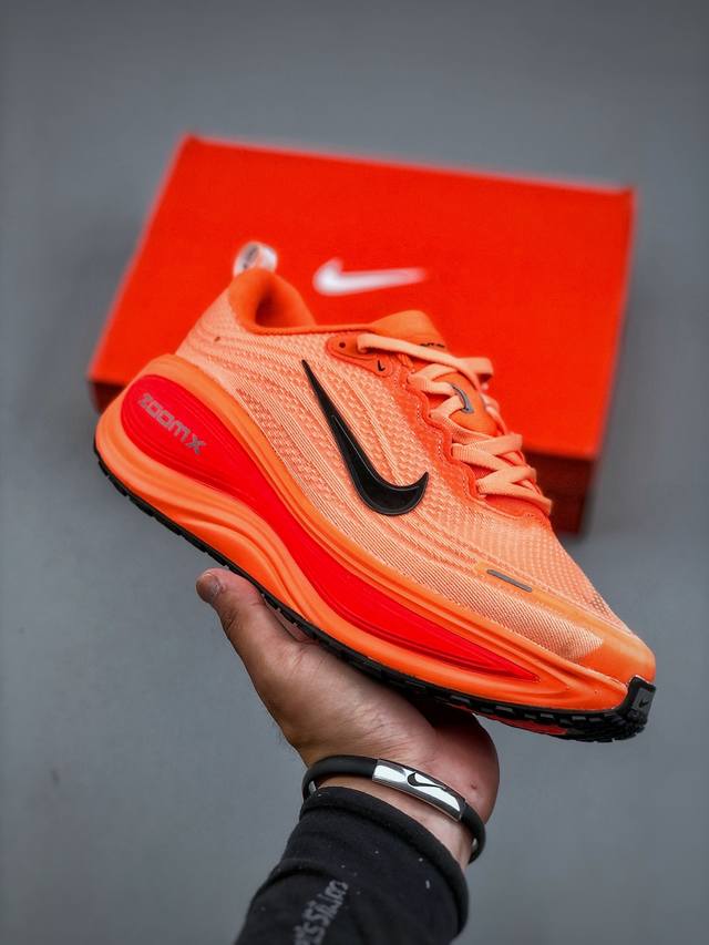 Nike Vomero Plus轻盈跑鞋 舒适百搭防滑耐磨 低帮 休闲跑步鞋 货号：Hv8150 801 尺码：36-45
