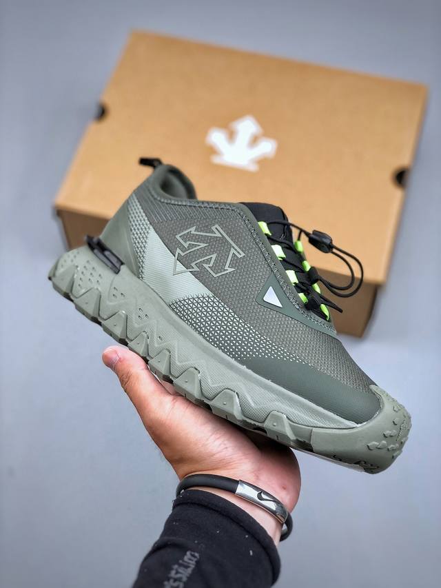 Descente Ski Style系列 Snow Ride 潮流运动 防滑耐磨低帮 登山鞋舒适透气织物鞋面易清洁 侧面硅胶设计 鞋舌与鞋身柔软 鞋底轻量化设计