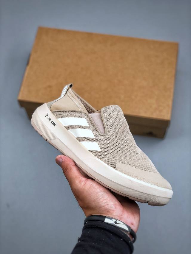 Adidas Terrex Boat 舒适百搭 耐磨防滑 低帮 生活休闲鞋 货号：Jr1820 尺码：36-45
