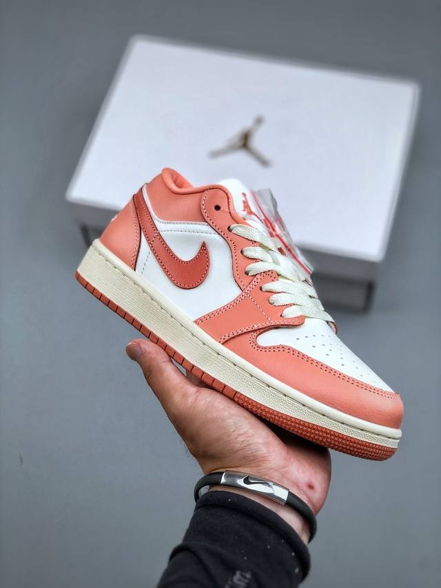 Air Jordan 1 Low Aj1 乔1 白粉配色 低帮文化休闲板鞋 Dc0774-180 尺码：36 36.5 37.5 38 38.5 39 40 4