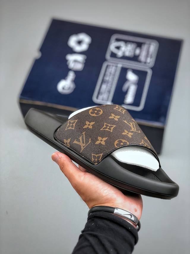 Louis Vuitton 2025专柜 春夏新款 最高限定 专柜上新 Lv情侣厚底拖鞋 明星同款 网红博主推荐 ◆ 原版开模 代购版本 ◆ Lv 原版3D打印