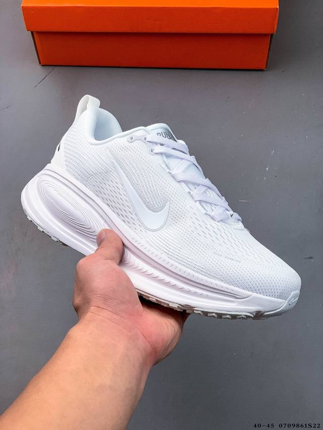 Nike Air Zoom Vomero 18 缓震透气休闲慢跑鞋 新版Vomero结合全新Zoomx和Reactx泡绵 提供双重缓震效果 铸就非凡迈步体验 0