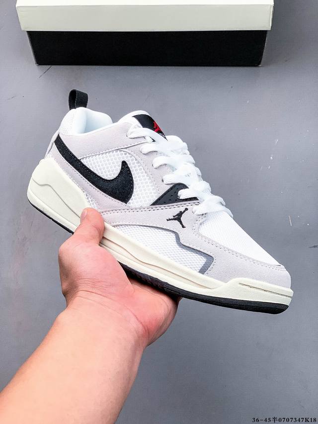 Nike Air Jordan Cmft Era 新款透气百搭休闲鞋 Jordan Cmft Era 聚焦于日常舒适体验，采用低帮轮廓，搭配网眼与麂皮材质鞋面，